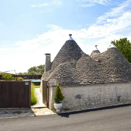 I Trulli Di Ginevra 알베르벨로