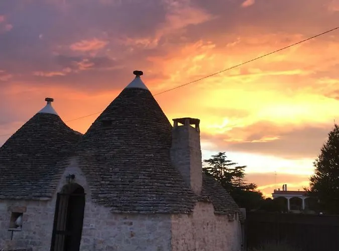 I Trulli Di Ginevra 別荘 アルベロベッロ
